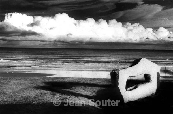 BW22 - Black & White