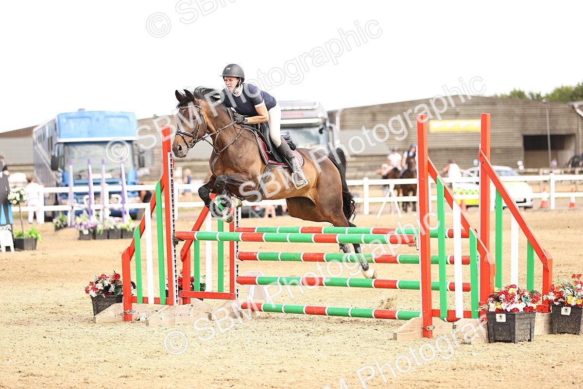 SBM_002410 - Class 18 - Ariat Senior British Novice- 90cm Open