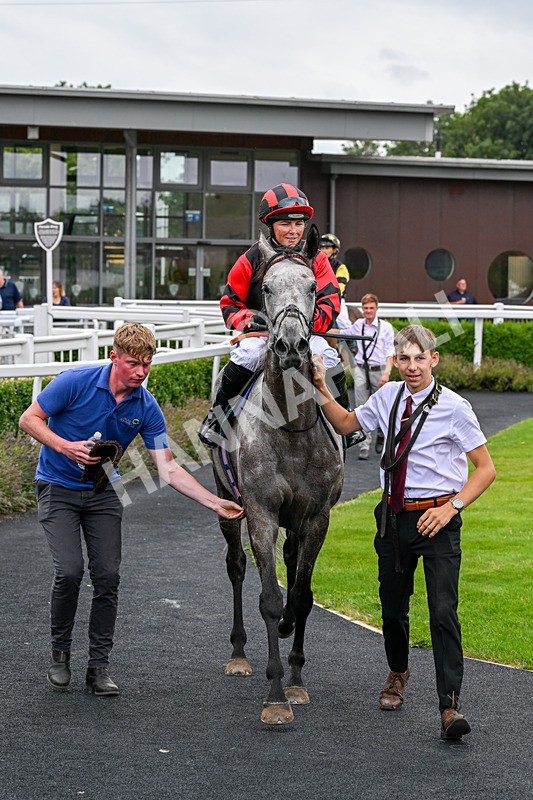 170826-Race 1-Stellarmasterpiece-8904 - Race 1 14.15pm Download The Raceday Ready App Amateur Jockeys' Handicap