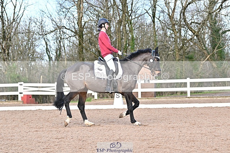 241214-122504-01600 - 132-Alys.Matravers-VORVASHILL.VERTIGO