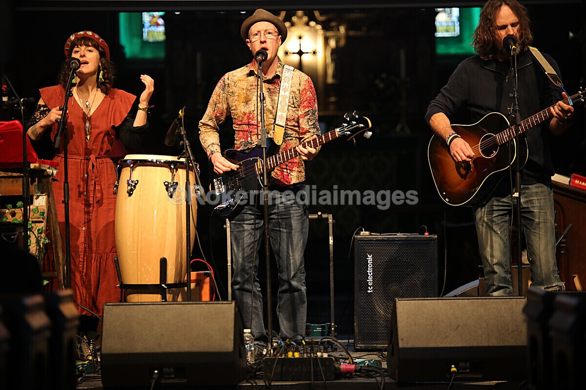 FOLK N BLUES-244 - FOLK and BLUES SEPT 2022