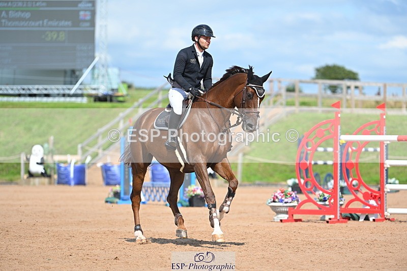 230721A-161042-07653 - Cls 10, 2 Star Big 1.45m Start to break