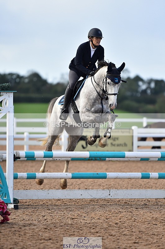 231014A-092422-03689 - Cls 12 British Novice & 90cm Open