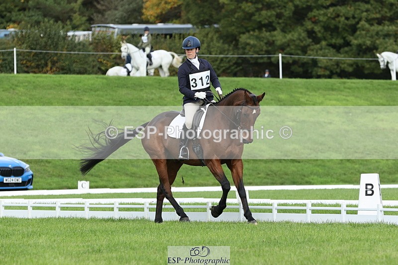 251023A-112130-03299 - D-312-Laura.Sharpe