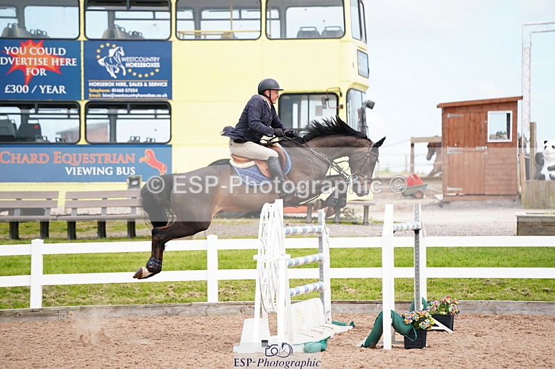 240525A-143848-06589 - Cls 18 National 1.40m