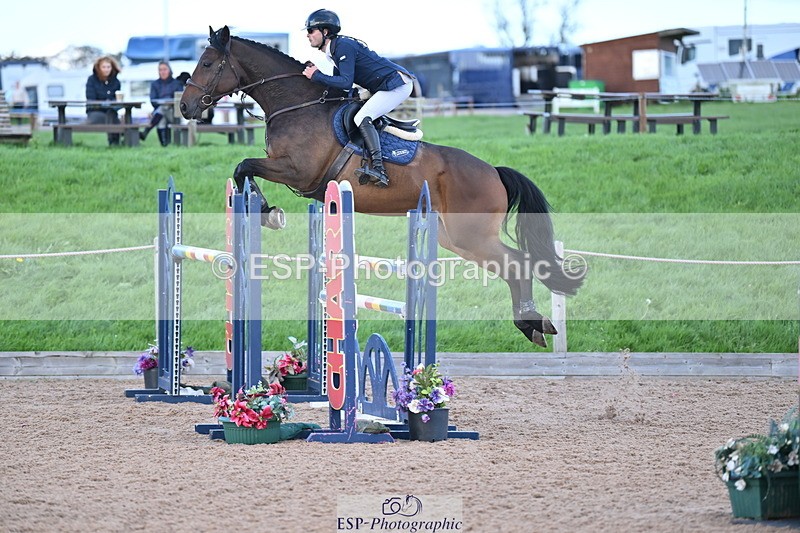 231014A-182143-06397 - Cls 21 National 1.30 & 1.40m Open