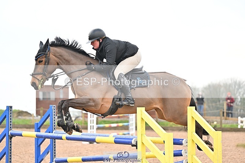 250122-140259-00561 - Cls 6 Foxhunter and 1.20m