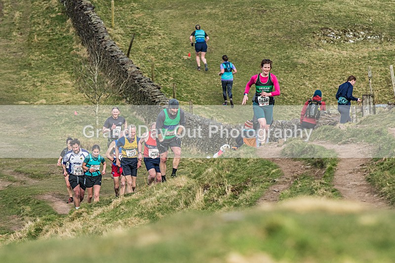 Helm Hill -550 - Kendal Winter League Helm Hill Fell Races (Under 13/15/17 & Seniors) Sunday 16th March 2025