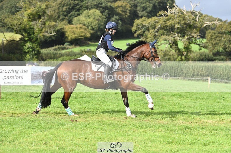 231020-120614-08496 - 040-DODINGTON-Sophie.Wildern-XC