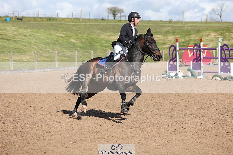 240419A-155555-09038 - Cls 10, 2 Star Big Tour 145cm  15.45 to 16.35 break