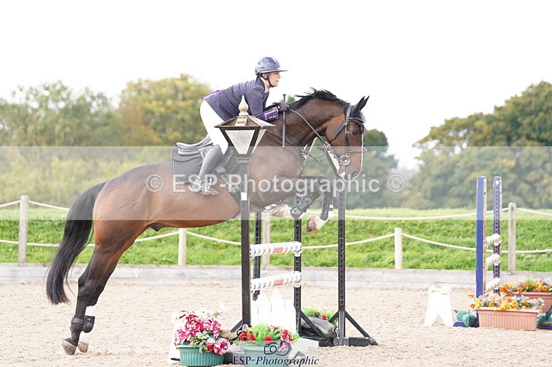 241004A-124830-00471 - Fri 03 Snr Newc & 1.10m Open