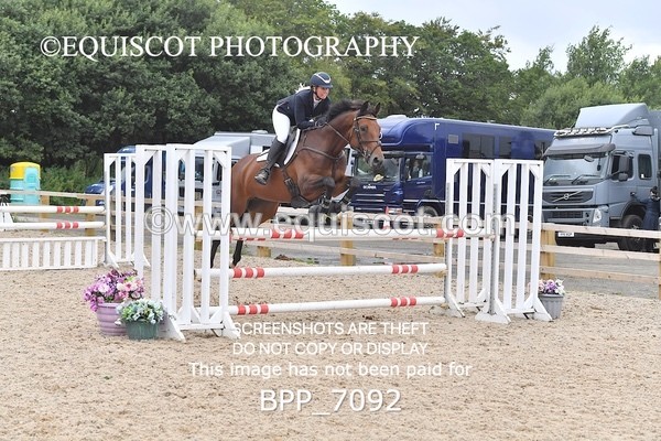 BPP_7092 - CLASS 4 Senior Newcomers/ 1.10m Open