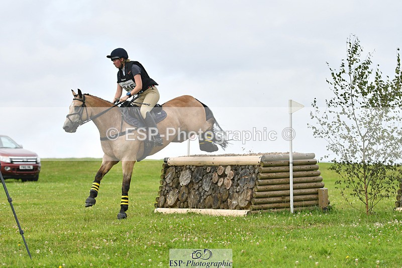 240804-113312-11806 - 316-Chloe_Dunn-TOWERHILL_SHAMIE