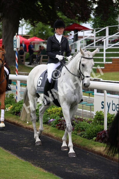yr22052022r8e-58 - ROR - Parade Ring York