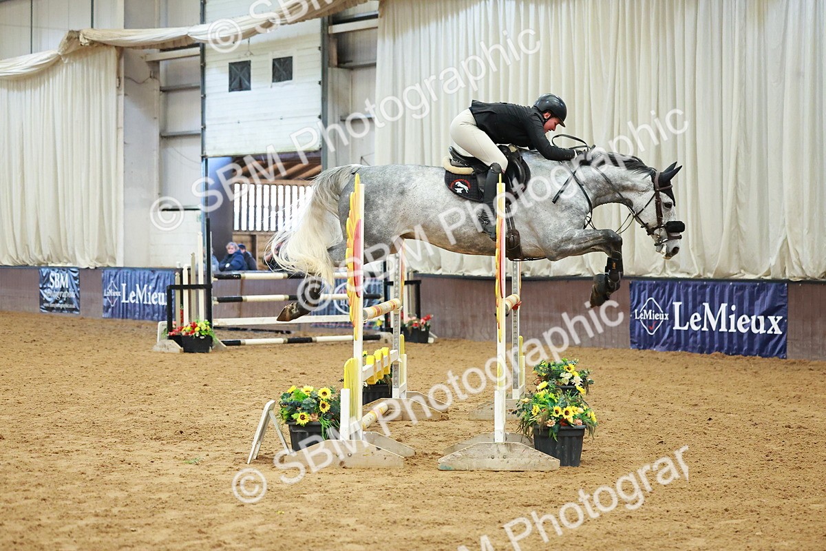 SBM_007108 - Class 19 - Senior Newcomers 1.10m