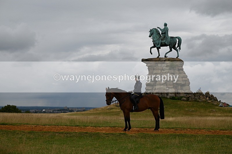 DSC_5455 - Time at Statue 11:46 to 12:16