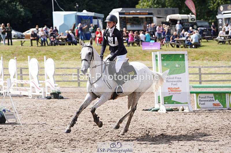 240824X-130624-27510 - 80cm Round 1 13.00 to 14.00