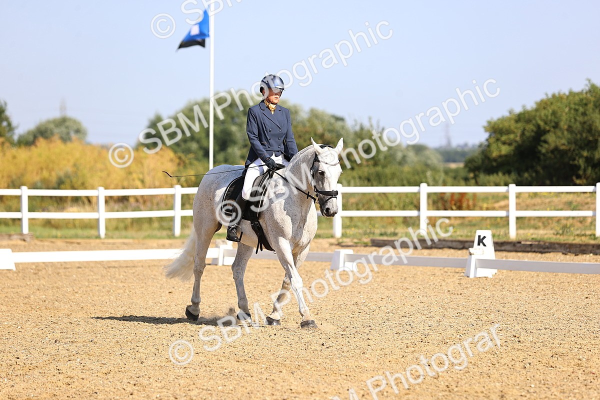 SBM_008708 - Novice 5 - 08.30-9.33