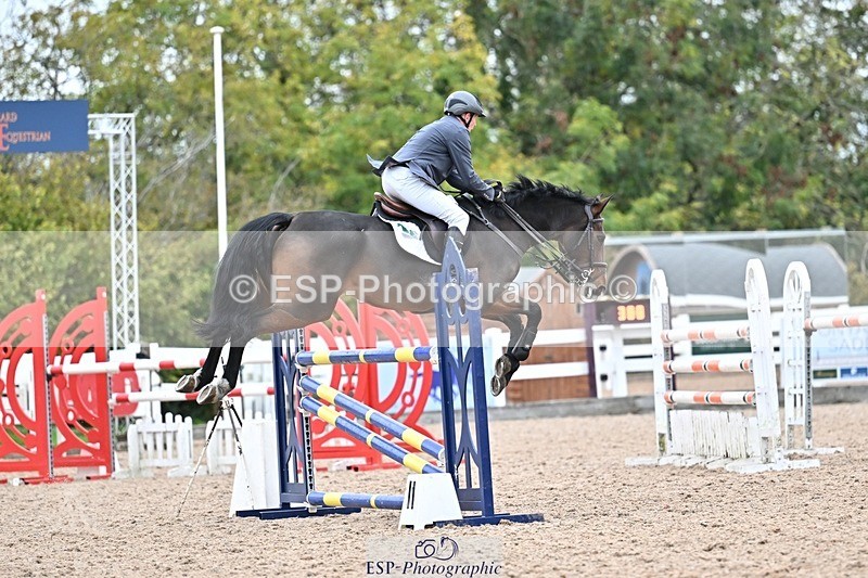 251015-140139-00693 - Cls 4 Newcomers and 1.10m Open