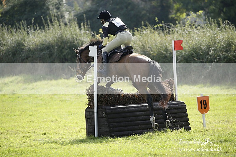  WWHT 171021 3138 - Intermediate (0.90m)  17/10/21