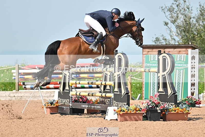 240512A-104942-17388 - Cls 48 National 1.30m Open