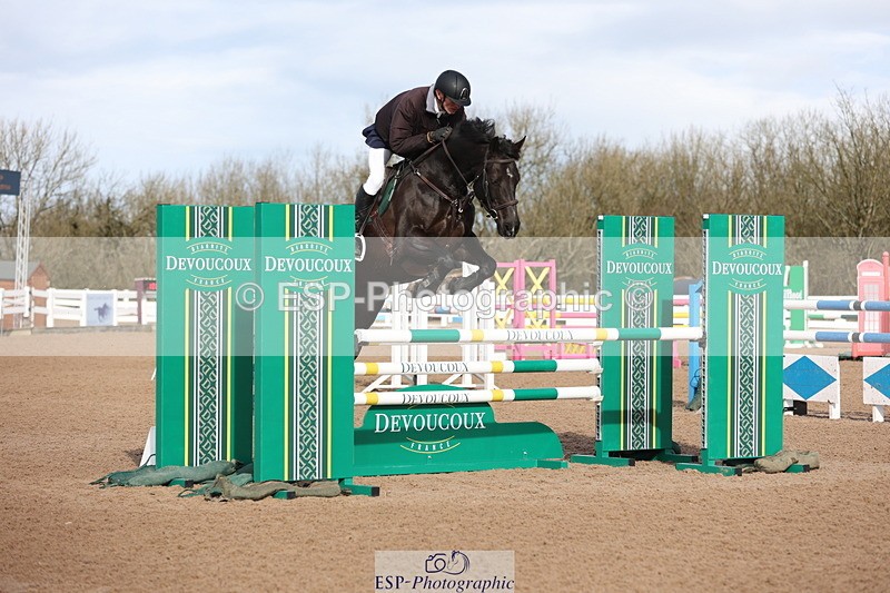 240223A-112630-00844 - Cls 4 Snr 1.05m Open