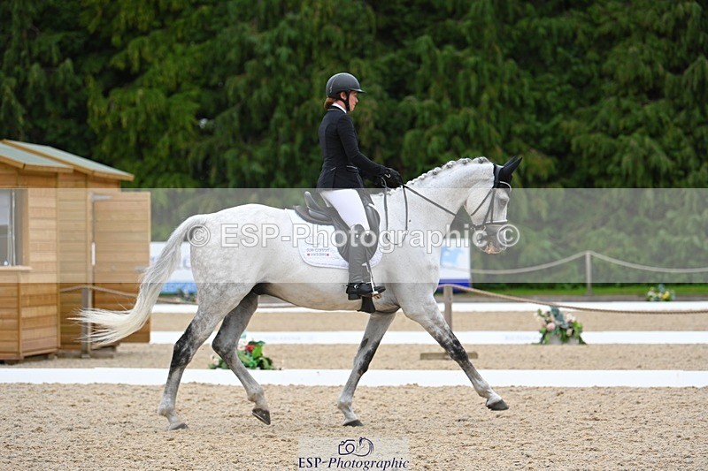 230813-174408-08730 - Cls 14 Medium Silver 16.45 to End