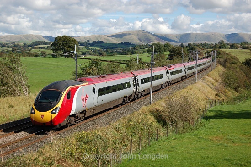22.9.12 - 390043 11.40 Glasgow - London Euston, Docker - West Coast Main Line (north to south)