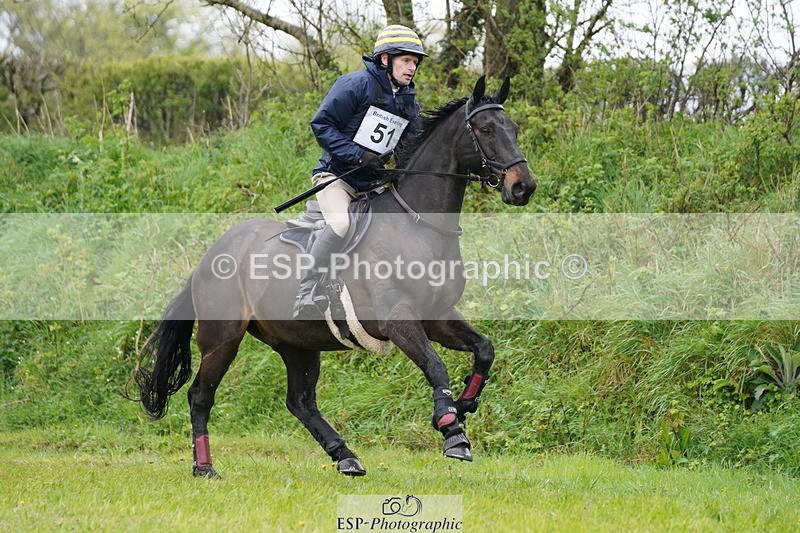 250418-101850-00964 - 051-Alex.Jupp-CARRY.ON.REGARDLESS