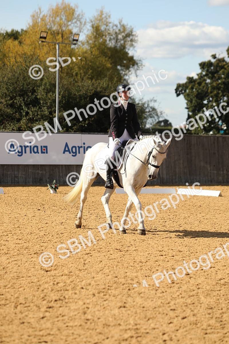 SBM_26565 - D17 - Grand Tour Championship - Novice 27