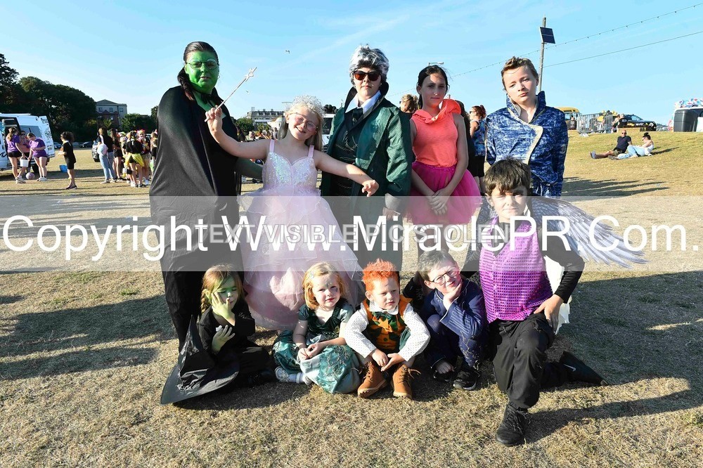 SH4_3361 - Carnival Procession.