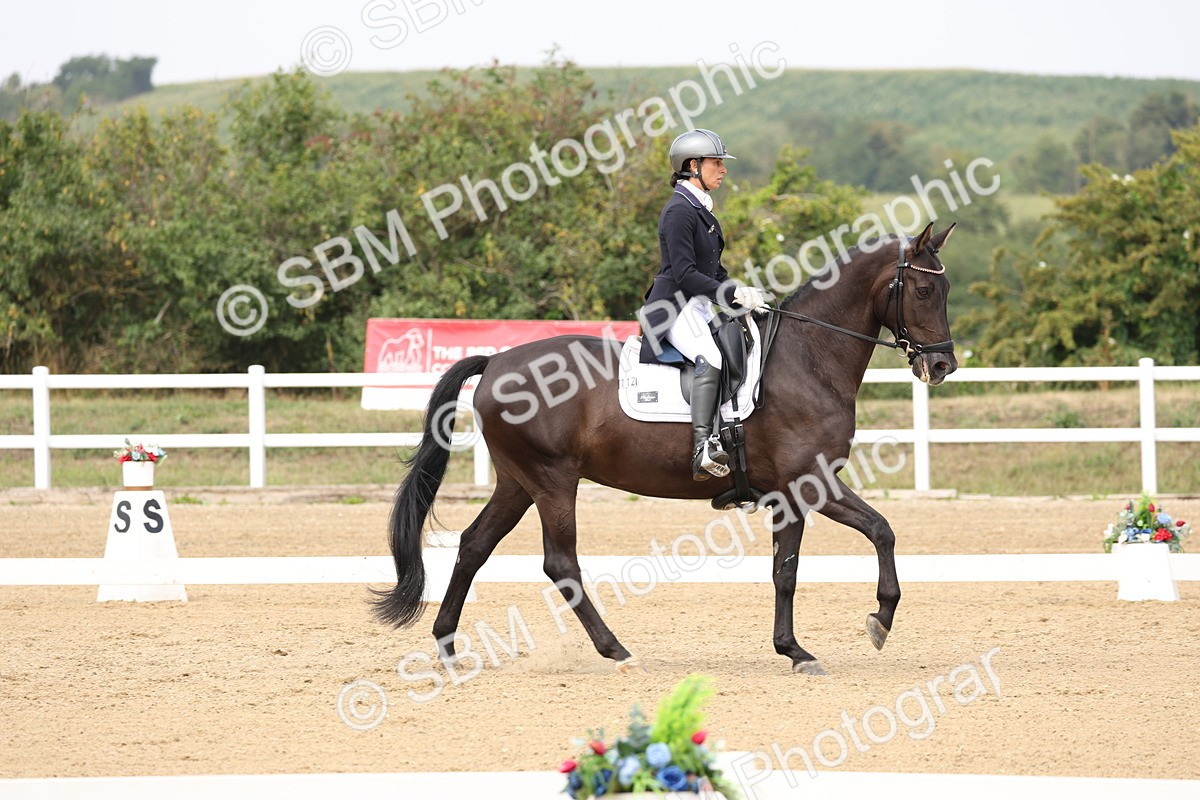 SBM_007567 - Class 9 - FEI INT I - 14.57-15.45