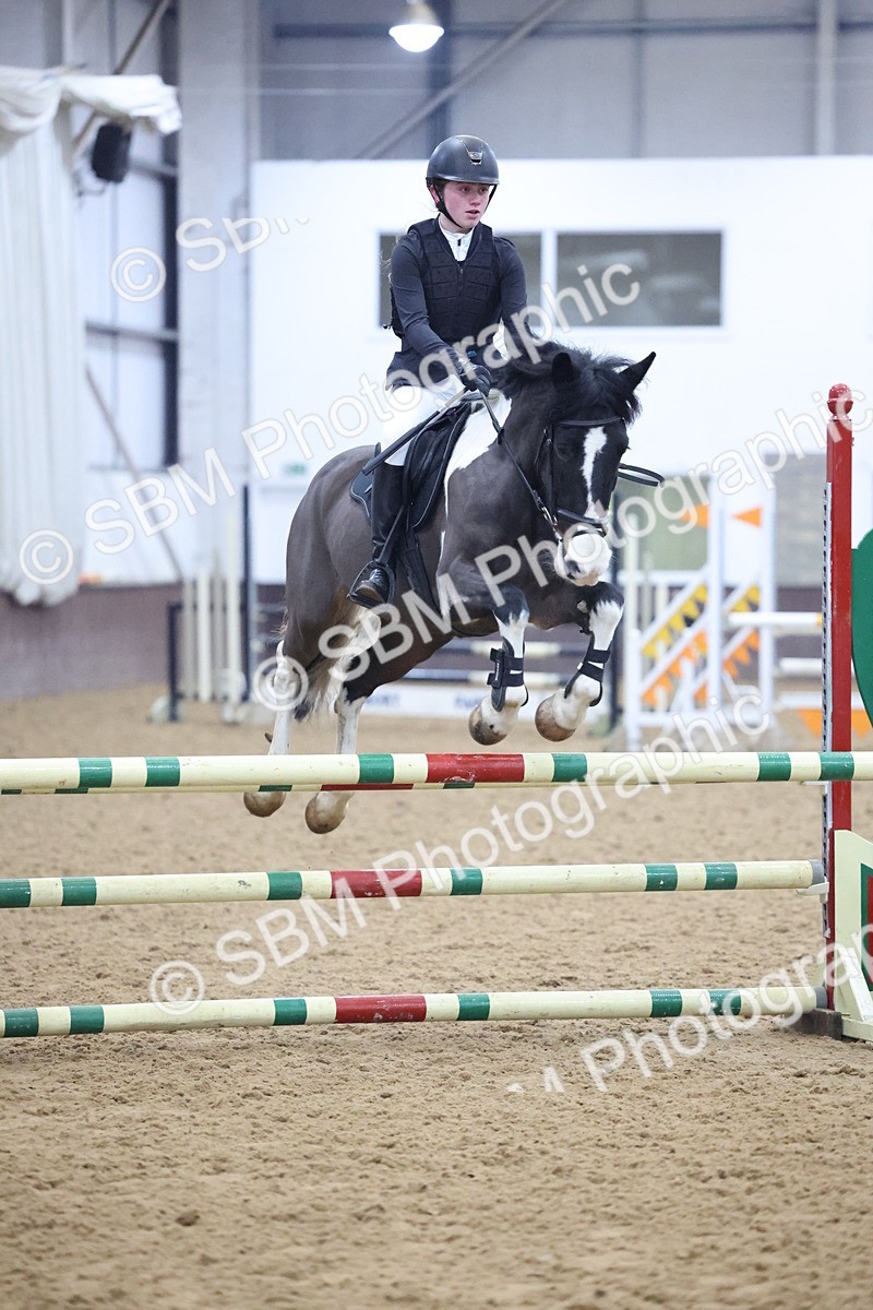 SBM_003275 - Class 11 - Blue Chip Pony Newcomers - 1.00m Open