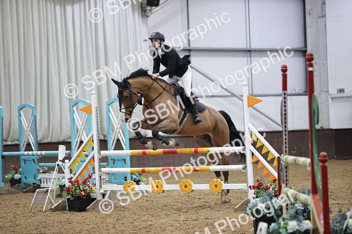 SBM_000896 - Class 3 - Nupafeed Supplements Senior Discovery/ 1m Open