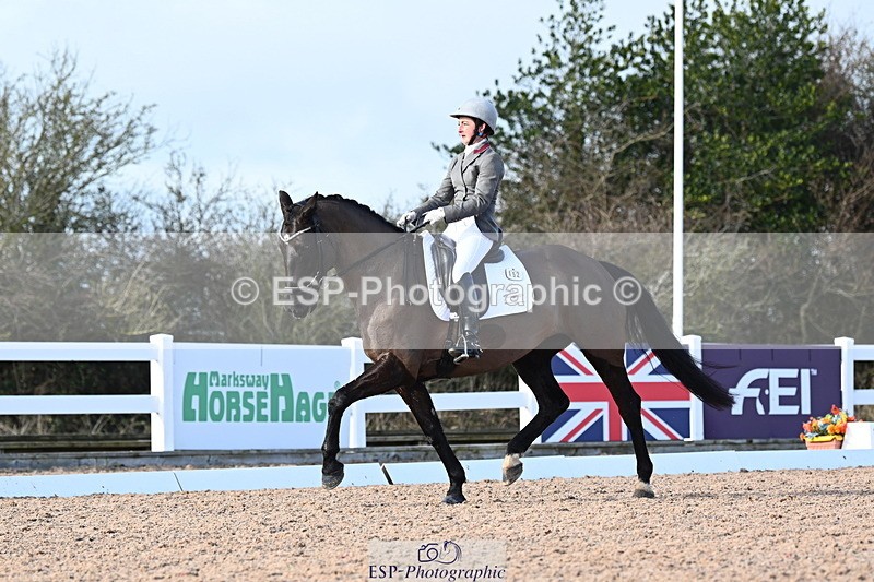 240218A-140516-08558 - 152-Beth.Miller-Lillie.Langtry