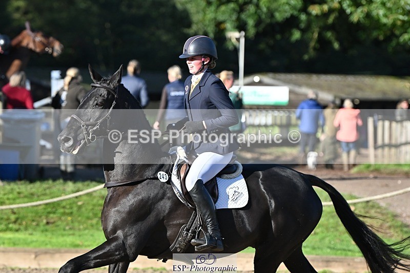 231022-101559-23278 - 243-CALZINI-Evelyn.Titterton-SJ