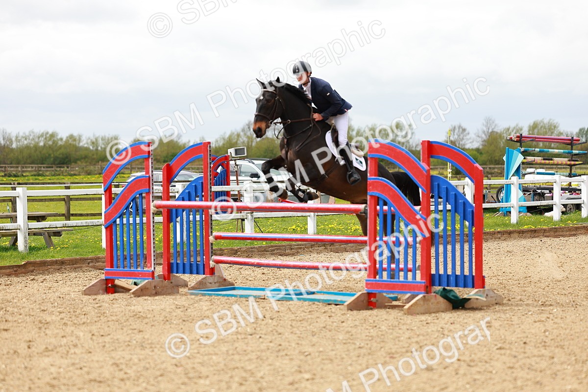 SBM_002453 - Class 10 - Senior Newcomers - 1.10m