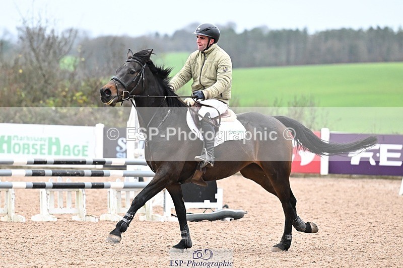 251205-101901-00205 - Cls 2 Snr British Novice and 90cm