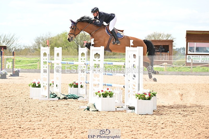 240418A-142956-04394 - Cls 9, 2 Star Big Tour 1.40m