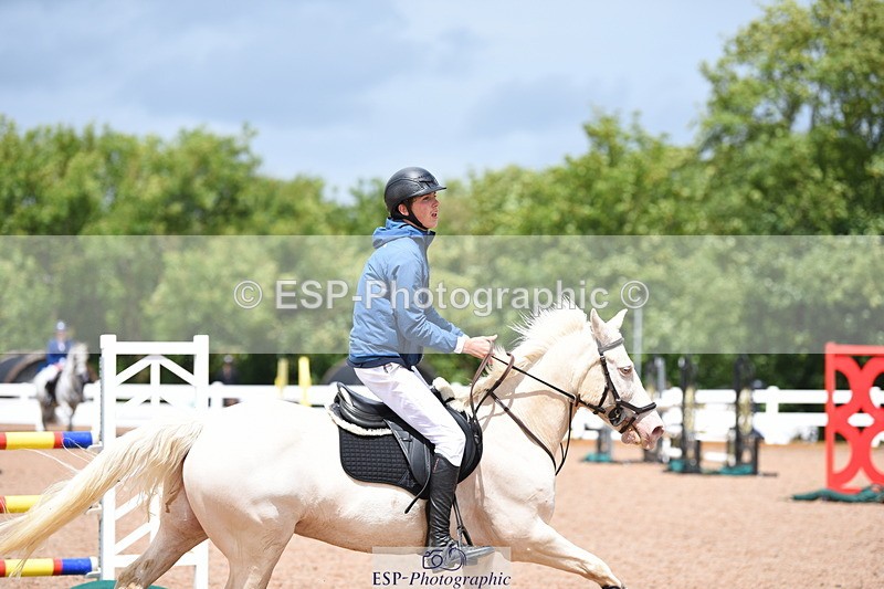 230715A-131654-01194 - Cls 4 Newcomers & 1m Open