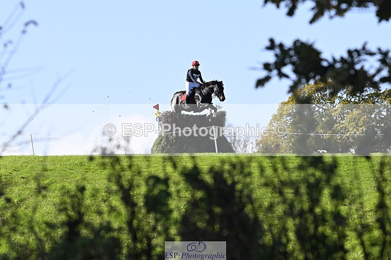 251024A-124250-11237 - B-136-Sophie.Jackson