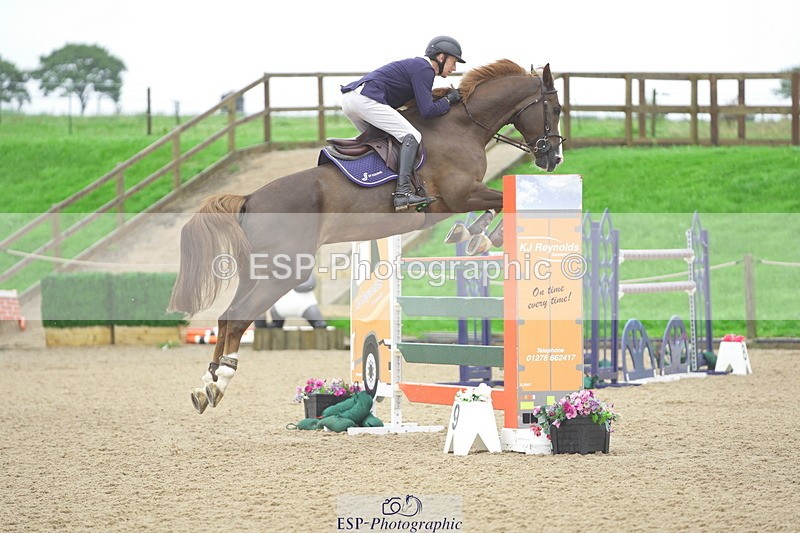 230730A-134918-10179 - Cls 27 Chard Grand Prix