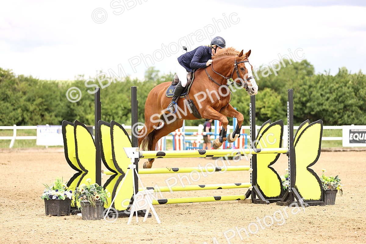 SBM_007341 - Class 18 - Senior 1.05m