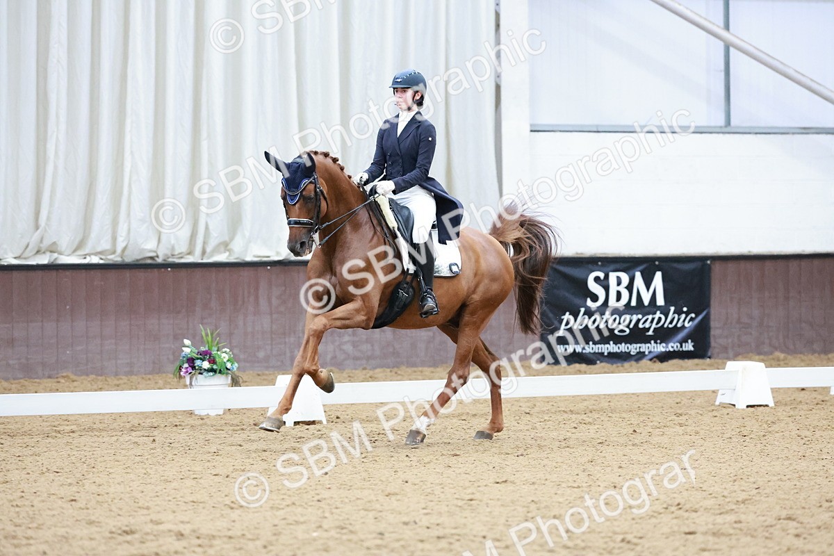 SBM_016493 - Class 5 - FEI INT II - 17.24-18.20