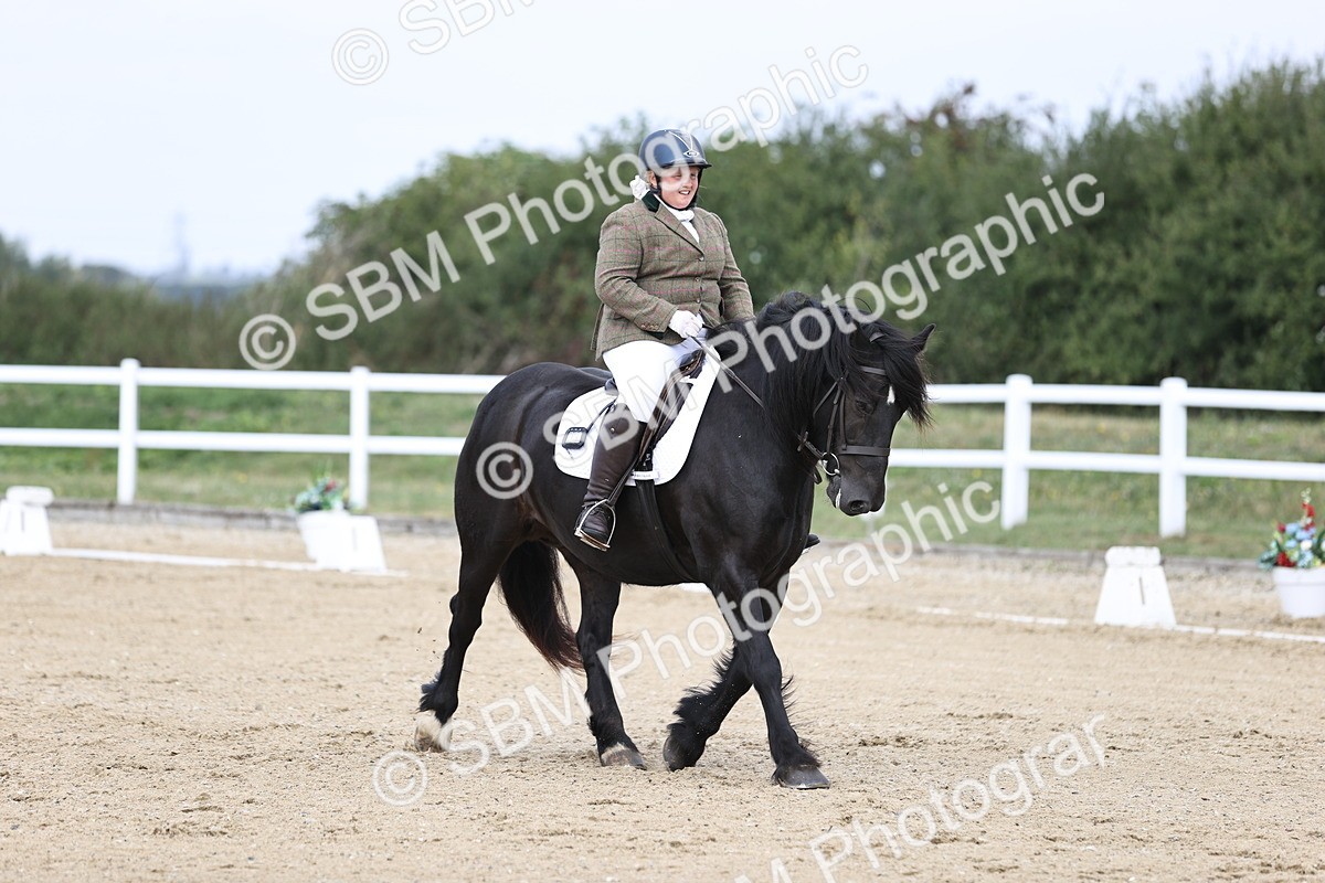 SBM_016753 - Class 14 Novice 23 - 11.53-12.56