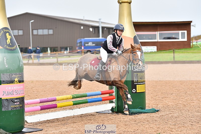 231118A-102250-01049 - Cls 18+19 Club and Schools 70cm