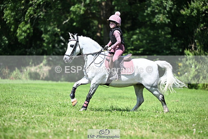 240729B-142547-02768 - Abbie's Group XC