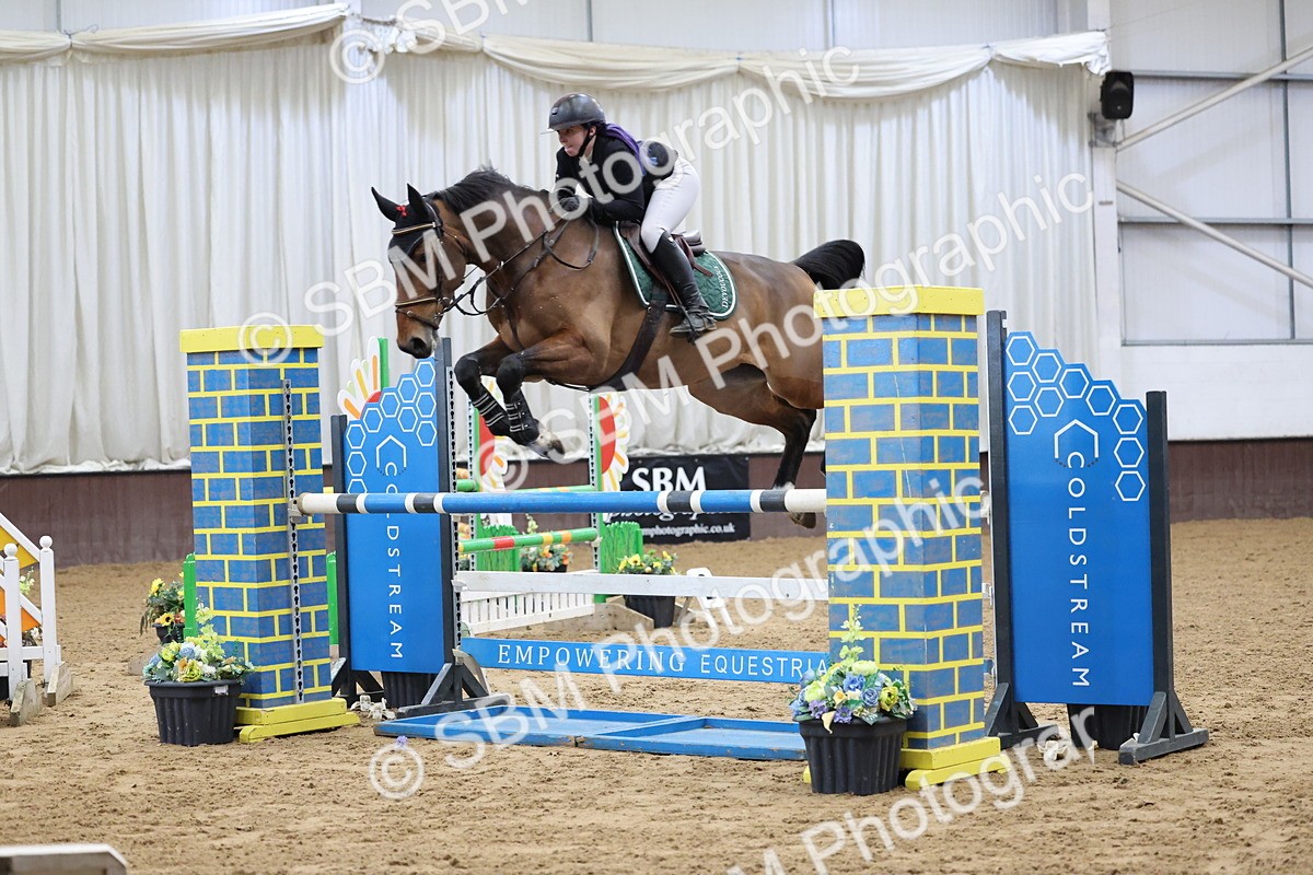 SBM_006413_Class 23 - Senior Newcomers - 110m Open - Cassie