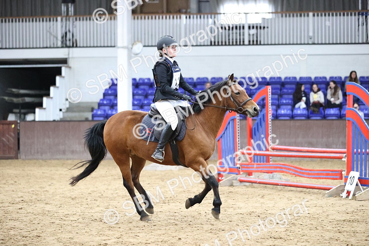 SBM_001450 - Class 5 - Henlow Veterinary Hospital 70cm