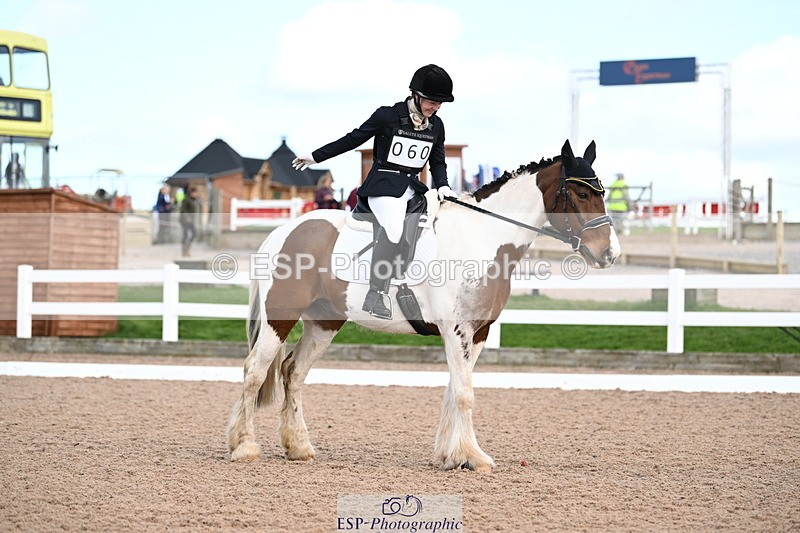 240324A-131001-02814 - Novice 27, 12.30 to 13.50